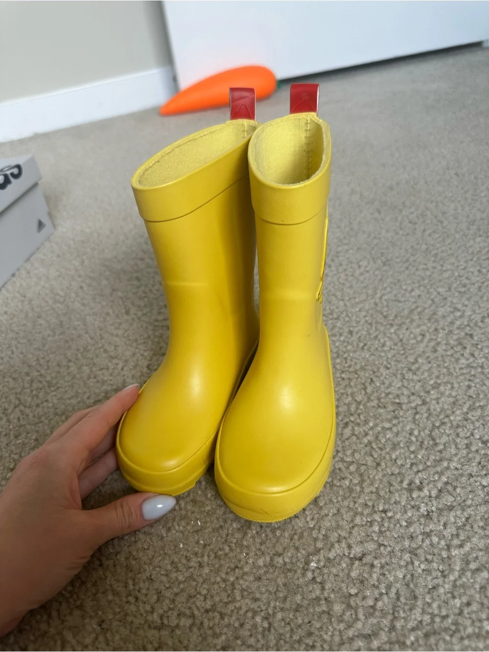 Pokémon Pikachu Yellow Rain Boots Kids Size 7.5 / EU 24 Waterproof Rubber Boots